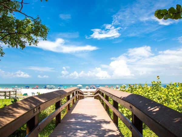 Marco Island Vacation Beach Condo Three Bedrooms Gulf Views