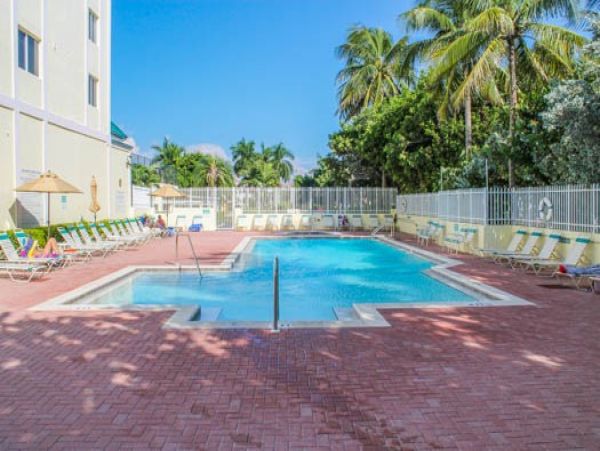 Marco Island Vacation Beach Condo Three Bedrooms Gulf Views