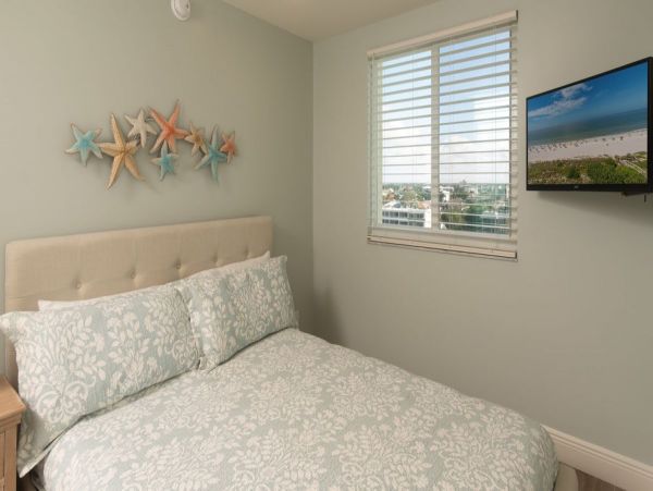 Marco Island Vacation Beach Condo Three Bedrooms Gulf Views