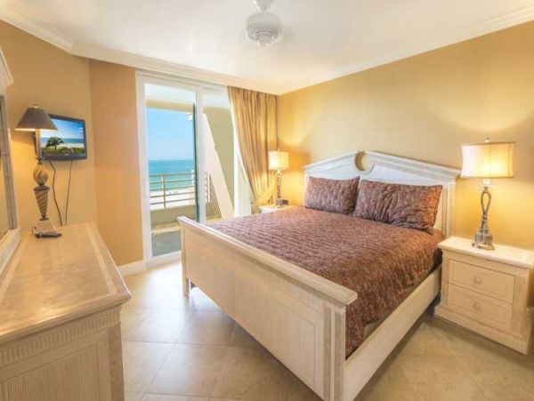 Marco Island Beachfront 3 Bedroom Condo Sleeps 7 Guests