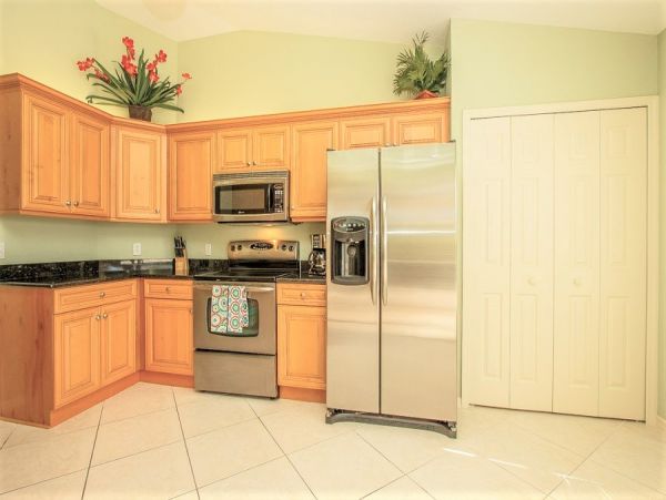 Walk to Beach Marco Island Vacation Home Three Bedrooms