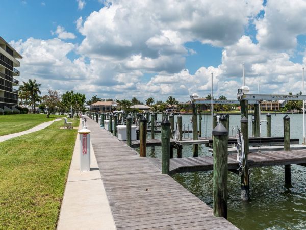 Marco Island Rental on Beach Steps to Sand! Great Views