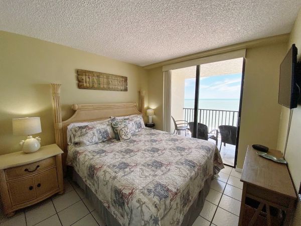 Beachfront Two Bedroom Marco Island Vacation Condo
