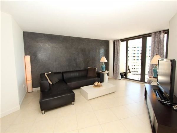 Lovely 2 Bedroom Vacation Condo Sleeps 5