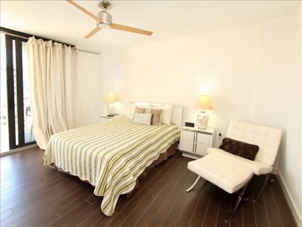 Lovely 2 Bedroom Vacation Condo Sleeps 5