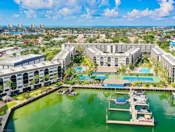 Marco Island Condo 918076