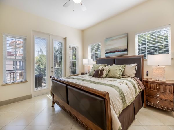 Luxury Holmes Beach Vacation Rental Six Bedrooms with Pool Beach