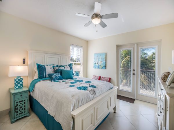 Luxury Holmes Beach Vacation Rental Six Bedrooms with Pool Beach