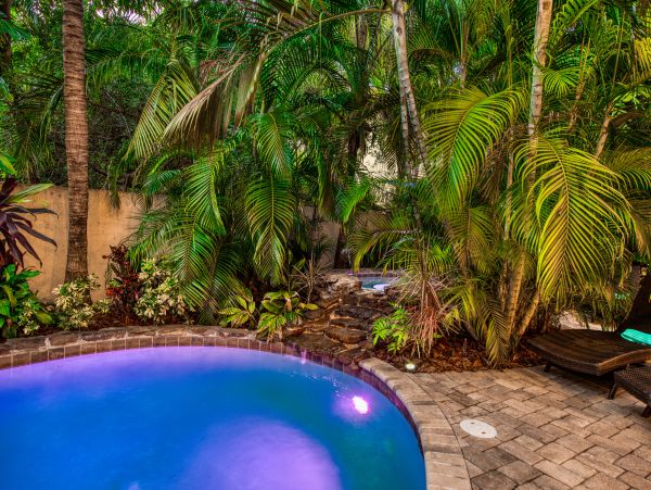Luxury Holmes Beach Vacation Rental Six Bedrooms with Pool Beach