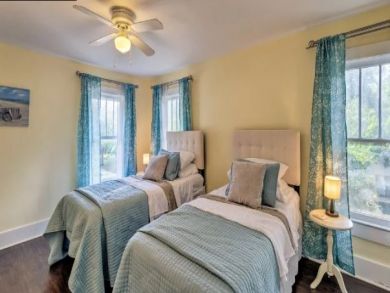Sarasota Vacation Home Sleeps Six Guests.