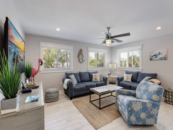 Charming Vacation Rental on Holmes Beach with Private Pool
