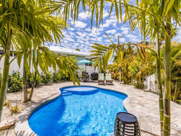 Charming Vacation Rental on Holmes Beach with Private Pool