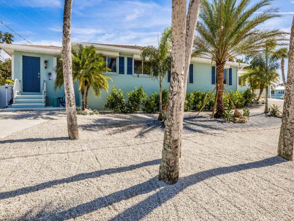 Charming Vacation Rental on Holmes Beach with Private Pool