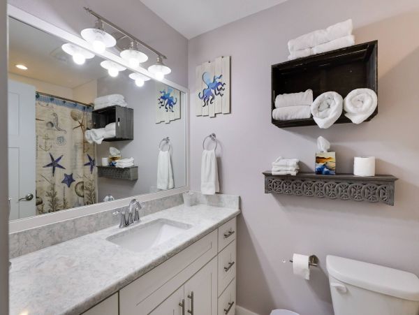 Charming Vacation Rental on Holmes Beach with Private Pool