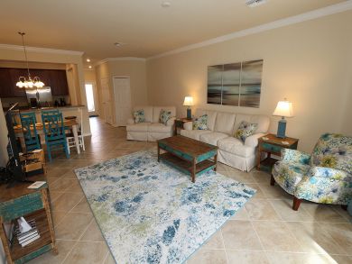 Fort Myers Vacation Home with Pool & Hot Tub 3 Bedrooms