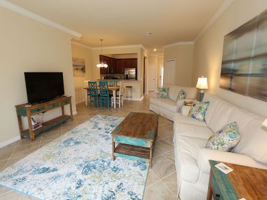 Fort Myers Vacation Home with Pool & Hot Tub 3 Bedrooms