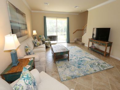 Fort Myers Vacation Home with Pool & Hot Tub 3 Bedrooms
