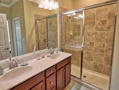 Fort Myers Vacation Home with Pool & Hot Tub 3 Bedrooms