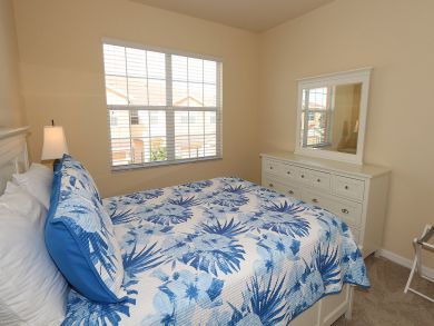 Fort Myers Vacation Home with Pool & Hot Tub 3 Bedrooms