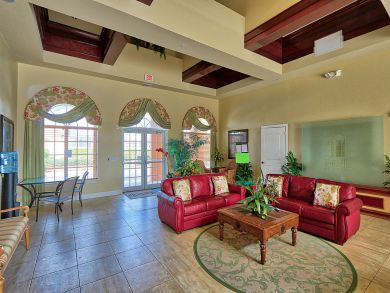 Fort Myers Vacation Home with Pool & Hot Tub 3 Bedrooms