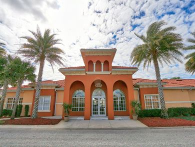 Fort Myers Vacation Home with Pool & Hot Tub 3 Bedrooms