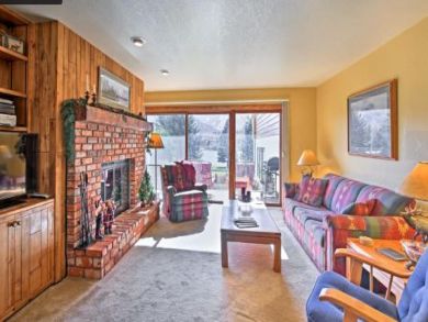 Avon Vacation Condo Sleeps Eight Guests.
