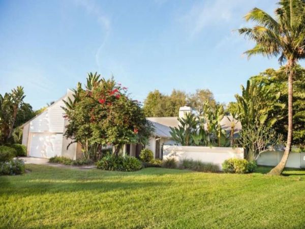 Fort Myers Three Bedroom Pool Vacation Home