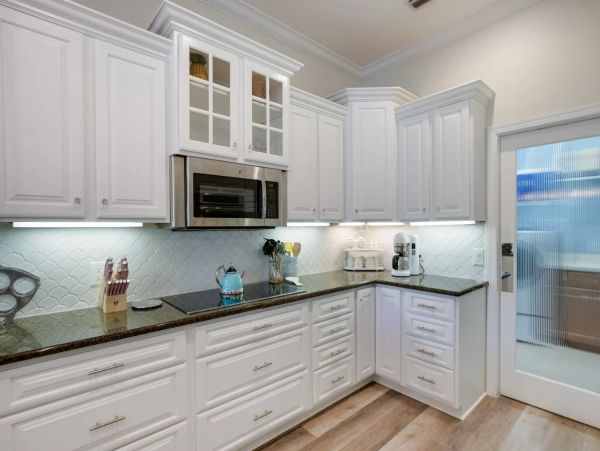 Anna Maria Island Vacation Pool Home Sleeps Twelve Guests
