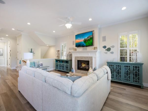 Anna Maria Island Vacation Pool Home Sleeps Twelve Guests
