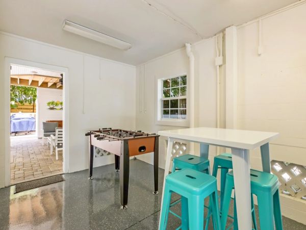 Anna Maria Island Vacation Pool Home Sleeps Twelve Guests
