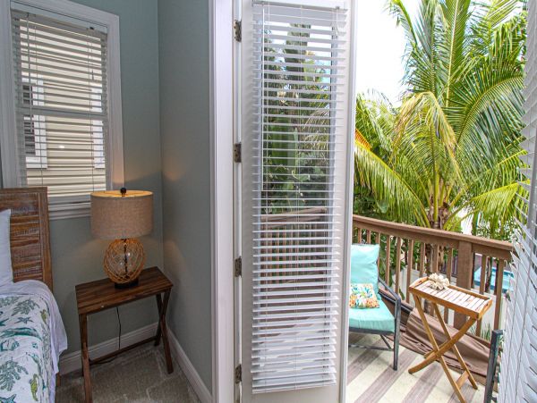 Walk to Beach Vacation Home Three Bedrooms in Holmes Beach