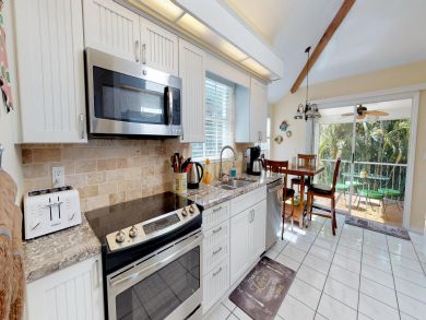 Anna Maria Island Holmes Beach Home 918203