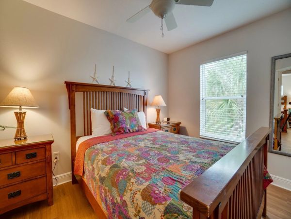 Holmes Beach Vacation Home Sleeps Eight.