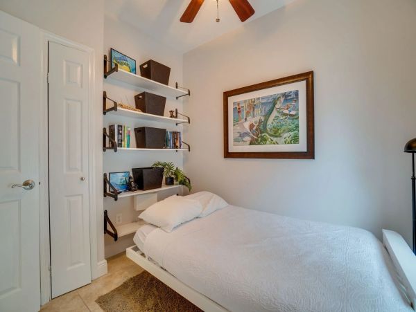 Holmes Beach Vacation Home Sleeps Eight.
