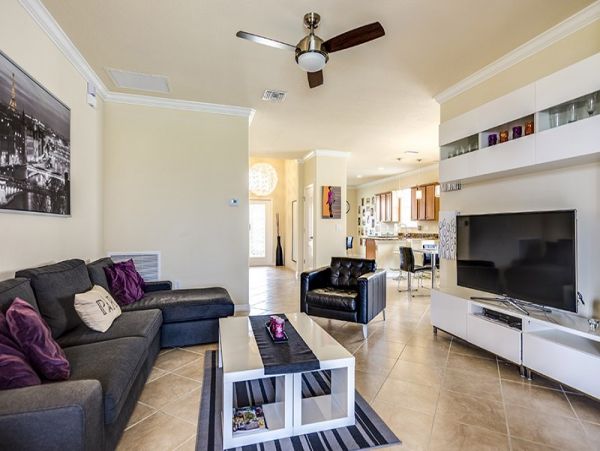 Charming 3 Bedroom Vacation Rental with Lake Views