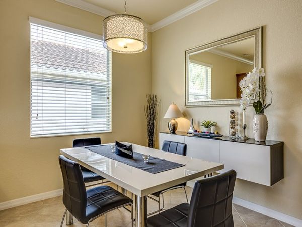 Charming 3 Bedroom Vacation Rental with Lake Views