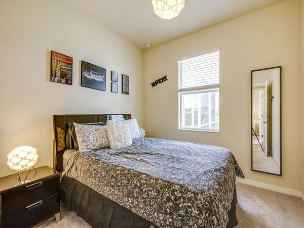 Charming 3 Bedroom Vacation Rental with Lake Views