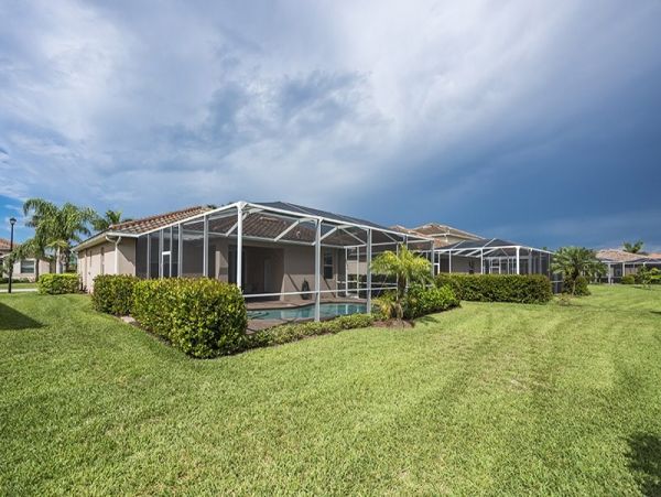 Charming 3 Bedroom Vacation Rental with Lake Views