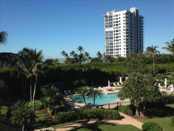 Three Bedroom Beachfront Condo in Naples