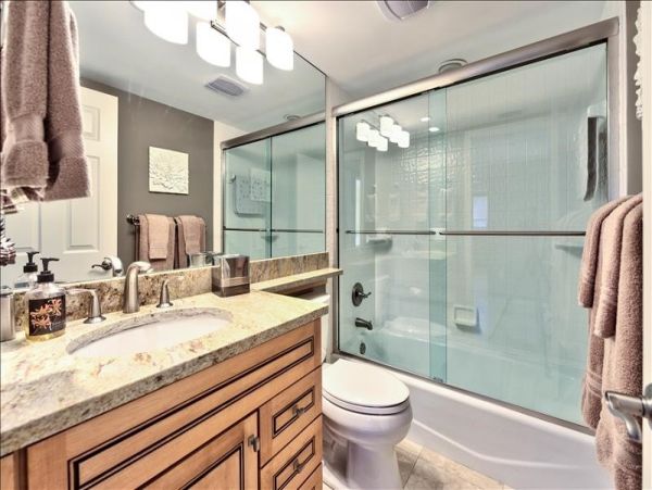 Three Bedroom Beachfront Condo in Naples
