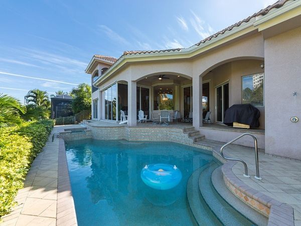 Luxury Naples Four Bedroom Vacation Home