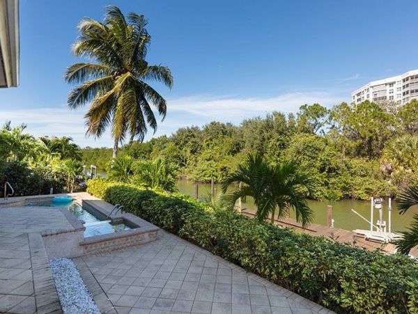 Luxury Naples Four Bedroom Vacation Home