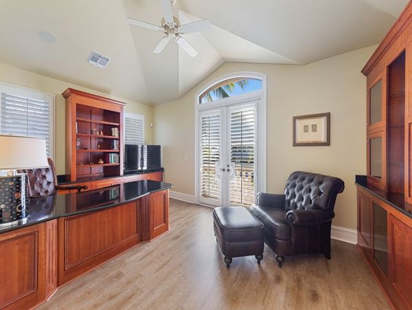 Luxury Naples Four Bedroom Vacation Home