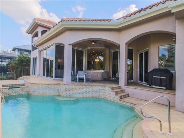 Luxury Naples Four Bedroom Vacation Home