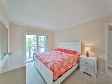 Naples Condo 918330