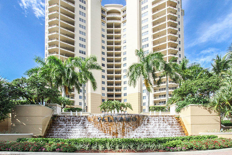 Exquisite 18-Floor Luxury Condominium with Breathtaking Gulf views Exquisite 18-Floor Luxury Condominium with Breathtaking Gulf views