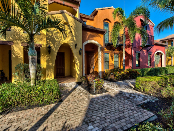Lely Luxury 3 Bedroom Condo