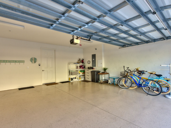 Lely Luxury 3 Bedroom Condo
