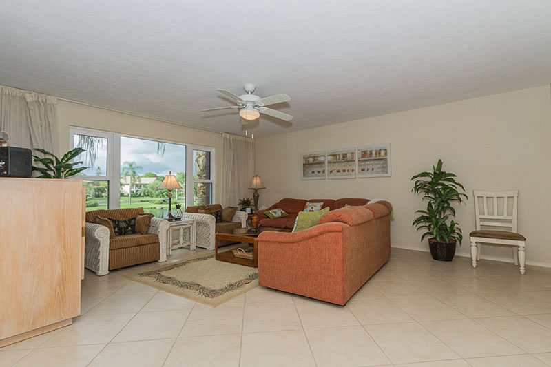 Naples Condo 918361