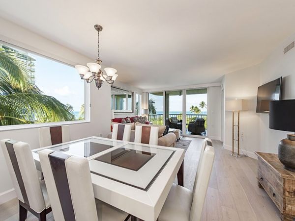 Designer Decorated Beachfront Condo